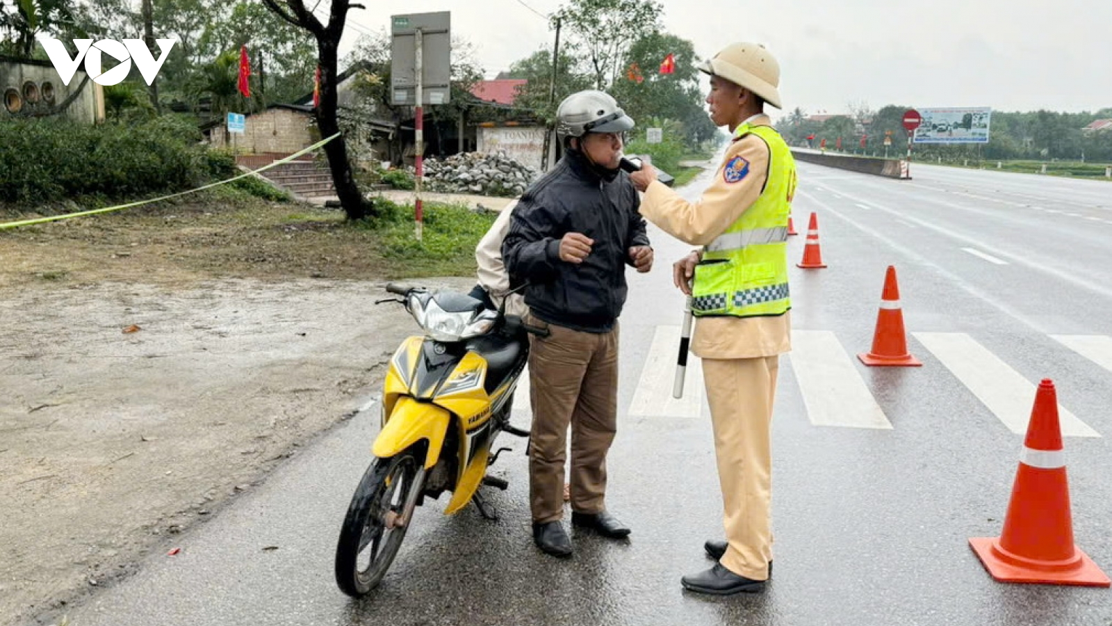 Quảng Bình: Tăng cường tuần tra, kiểm soát trật tự an toàn giao thông dịp Tết