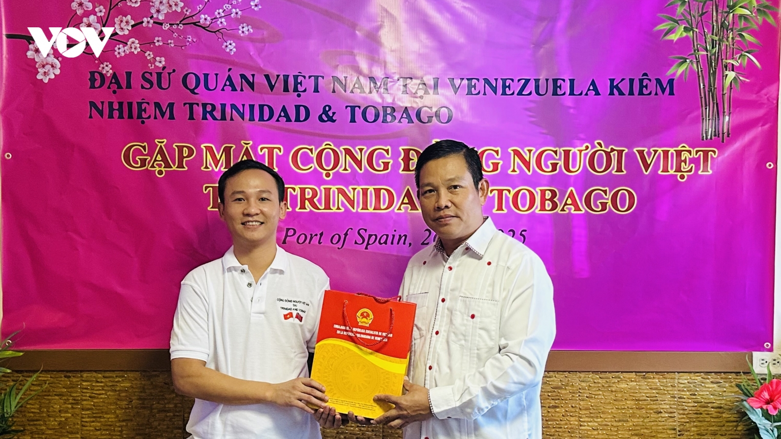 Đại sứ quán Việt Nam thăm cộng đồng người Việt tại Trinidad và Tobago