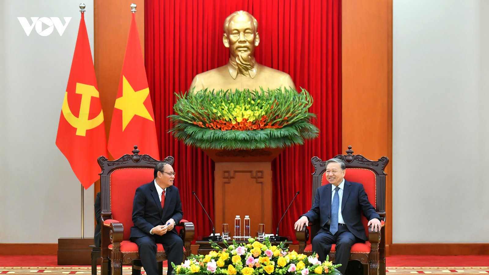 Tổng Bí thư Tô Lâm tiếp Phó Thủ tướng, Bộ trưởng Bộ Công an Lào