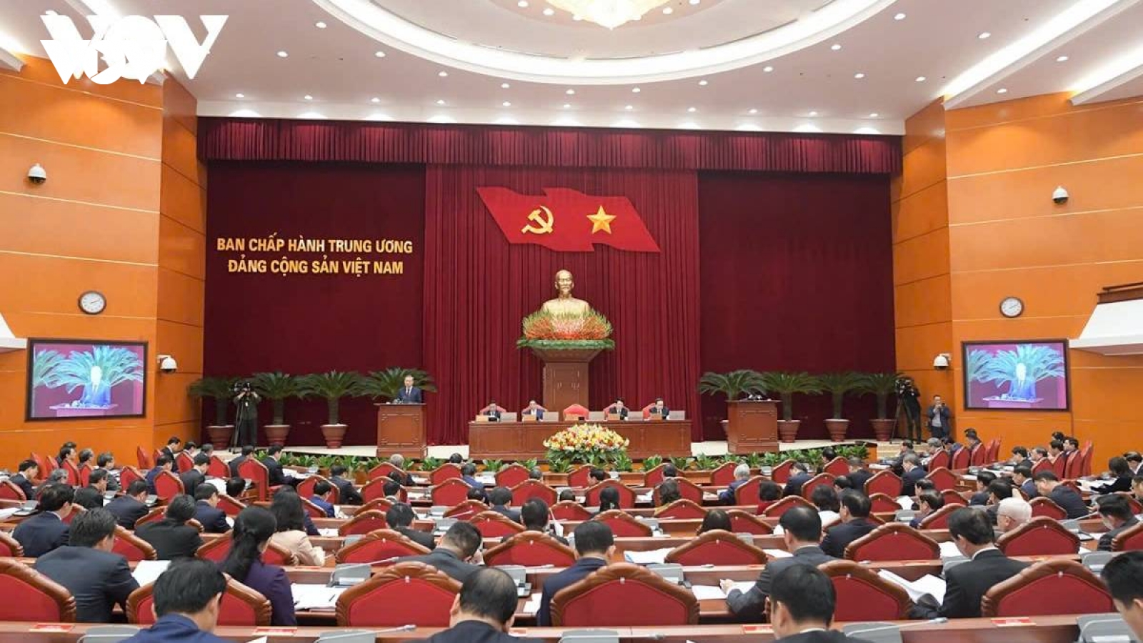 Tiếp tục đổi mới mạnh mẽ phương thức lãnh đạo, cầm quyền của Đảng