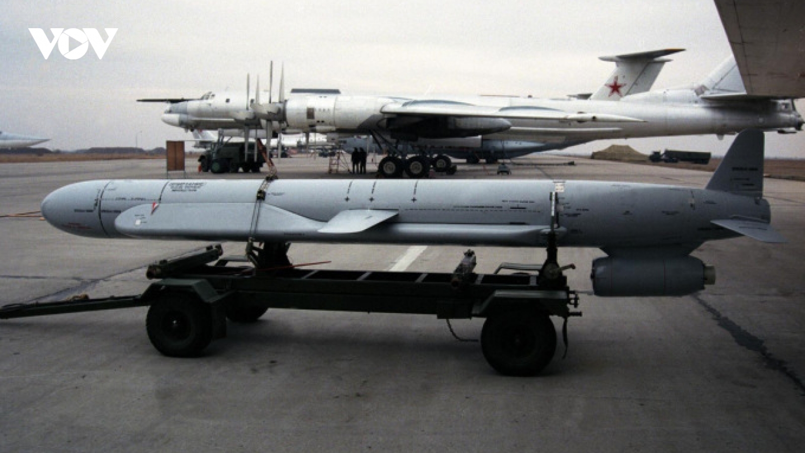 Phát hiện điểm bất thường trên tên lửa Kh-55SM Nga vừa tấn công Ukraine