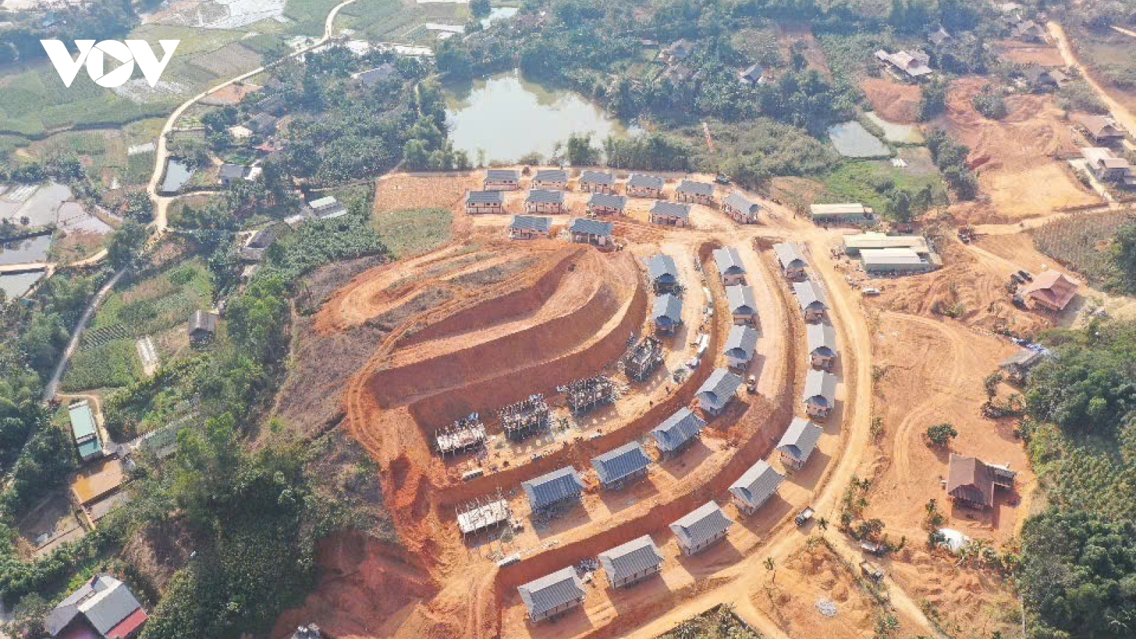 Xuân về, vùng lũ hồi sinh