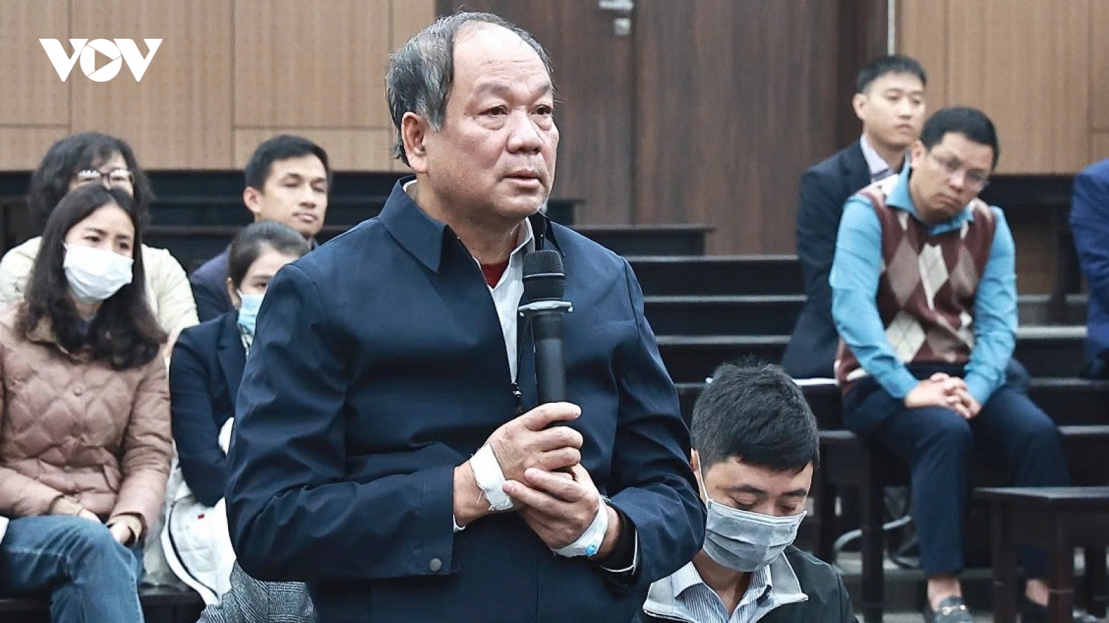 Bị cáo Mai Tiến Dũng nhận sai phạm và "xin lỗi nhân dân"