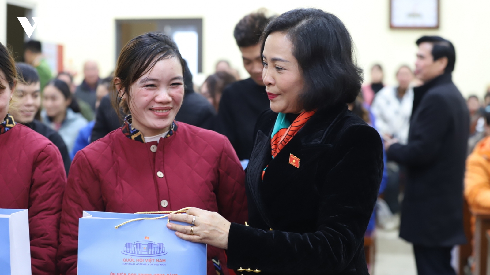 Phó Chủ tịch Quốc hội Nguyễn Thị Thanh thăm, tặng quà Tết tại Sơn La