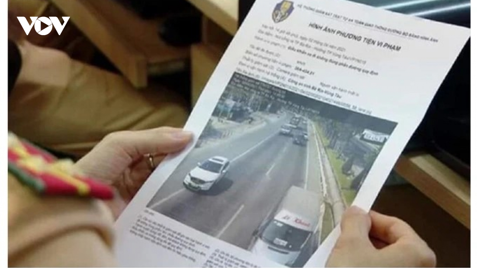 Cho thuê xe tự lái bị phạt nguội: Khách hay chủ xe phải đóng phạt?