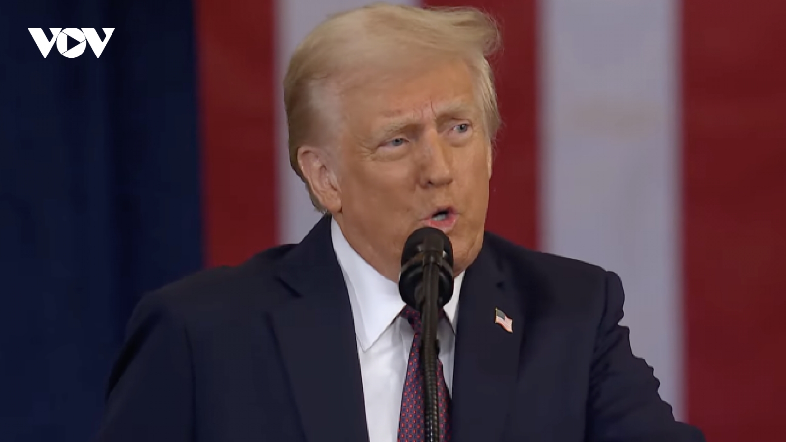 Ông Trump ân xá cho 1.500 người biểu tình bạo loạn tại Đồi Capitol