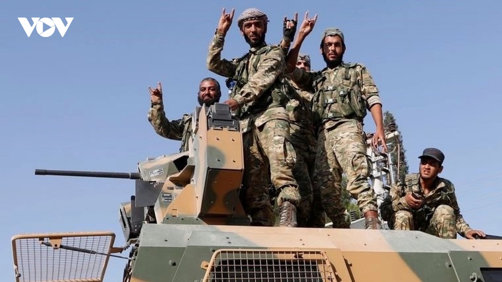 Liên minh vũ trang miền Nam Syria không muốn giải giáp