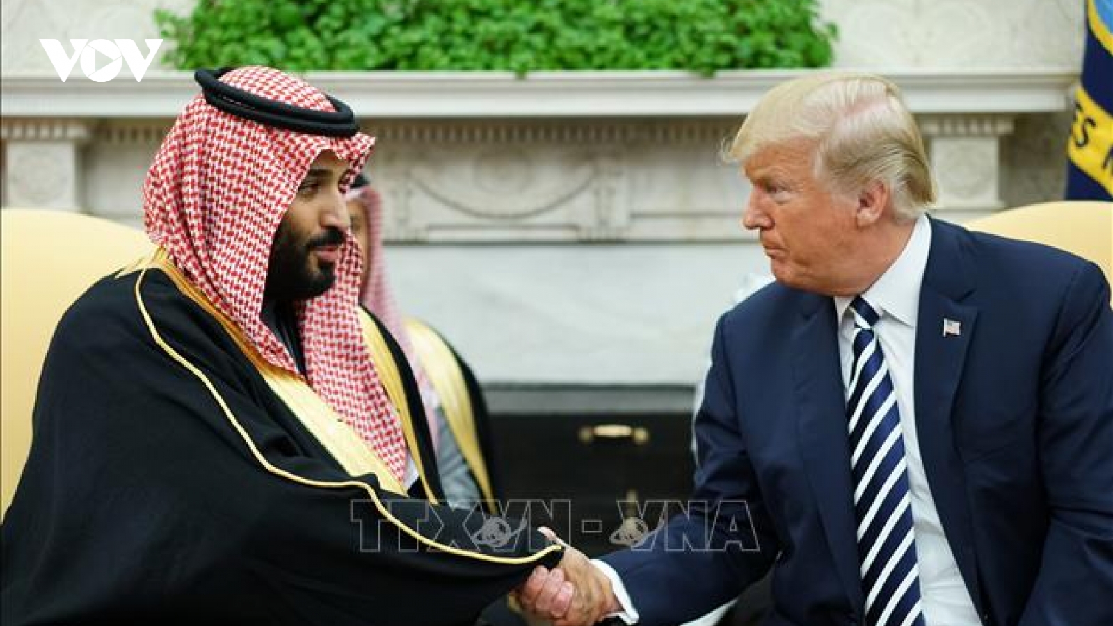 Tổng thống Trump có cuộc điện đàm với nguyên thủ nước ngoài đầu tiên