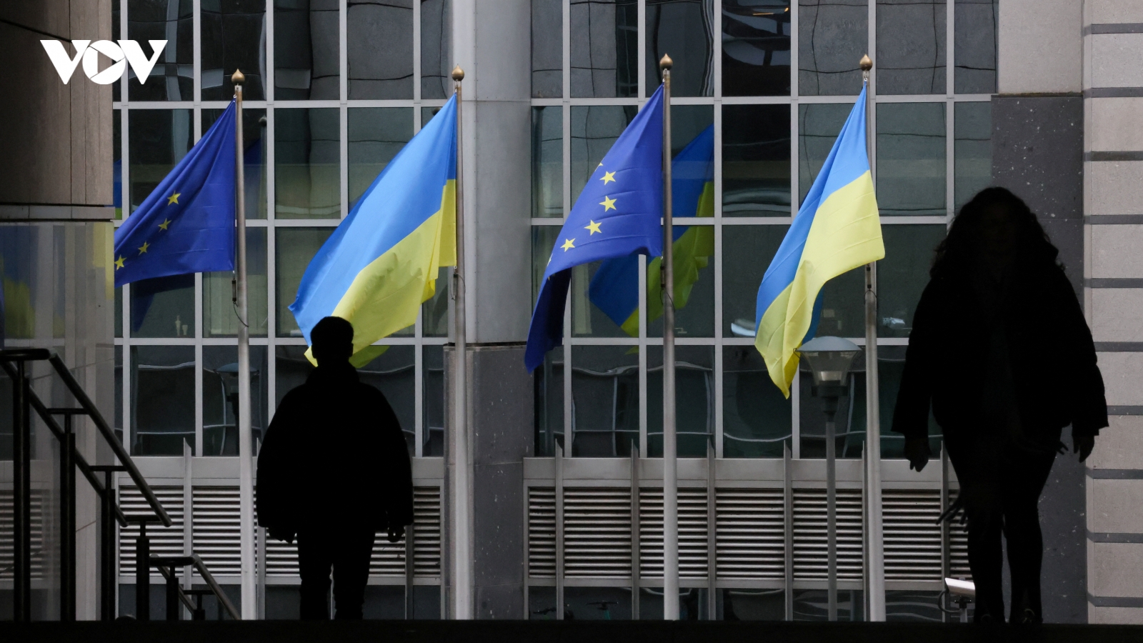 Tin xấu với Ukraine nếu châu Âu phải gồng gánh khoảng trống Mỹ để lại