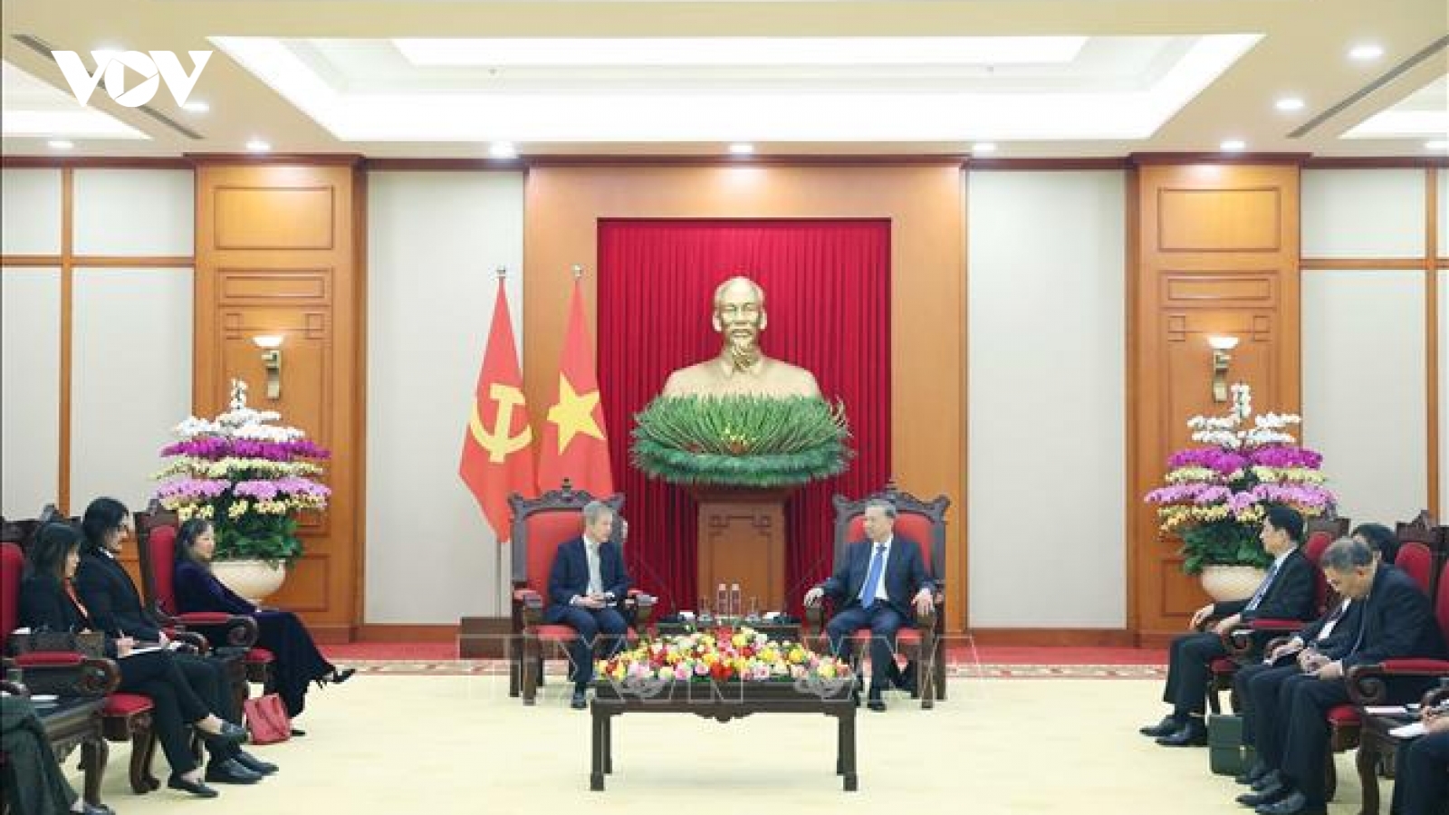 Tổng Bí thư tiếp Nhà sáng lập, Chủ tịch Công ty đầu tư Berggruen Holdings