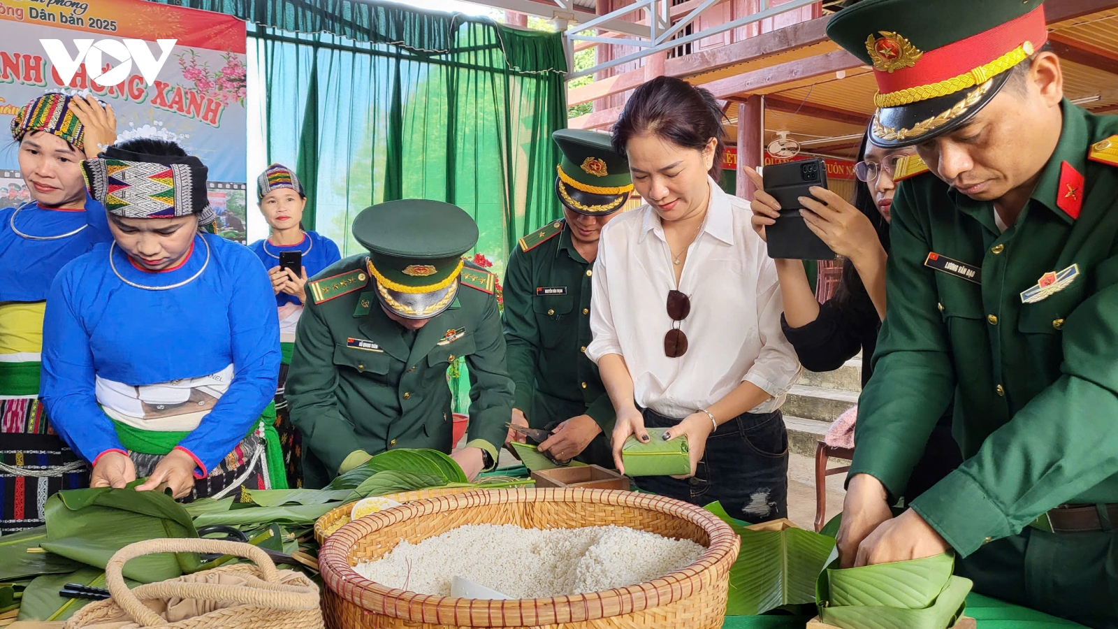 Xuân Biên phòng ấm lòng dân bản: Tết yêu thương giữa vùng biên cương