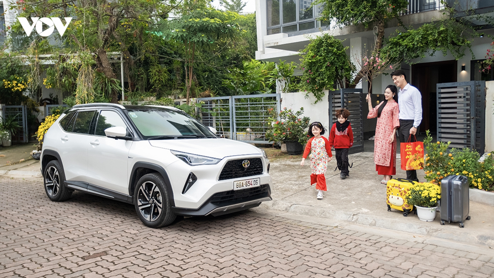 Toyota tung loạt ưu đãi lớn, hướng tới kỷ niệm 30 năm tại Việt Nam
