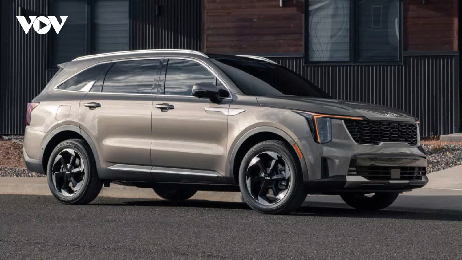 Kia triệu hồi 1.385 chiếc Sorento PHEV do nguy cơ bốc cháy khi va chạm