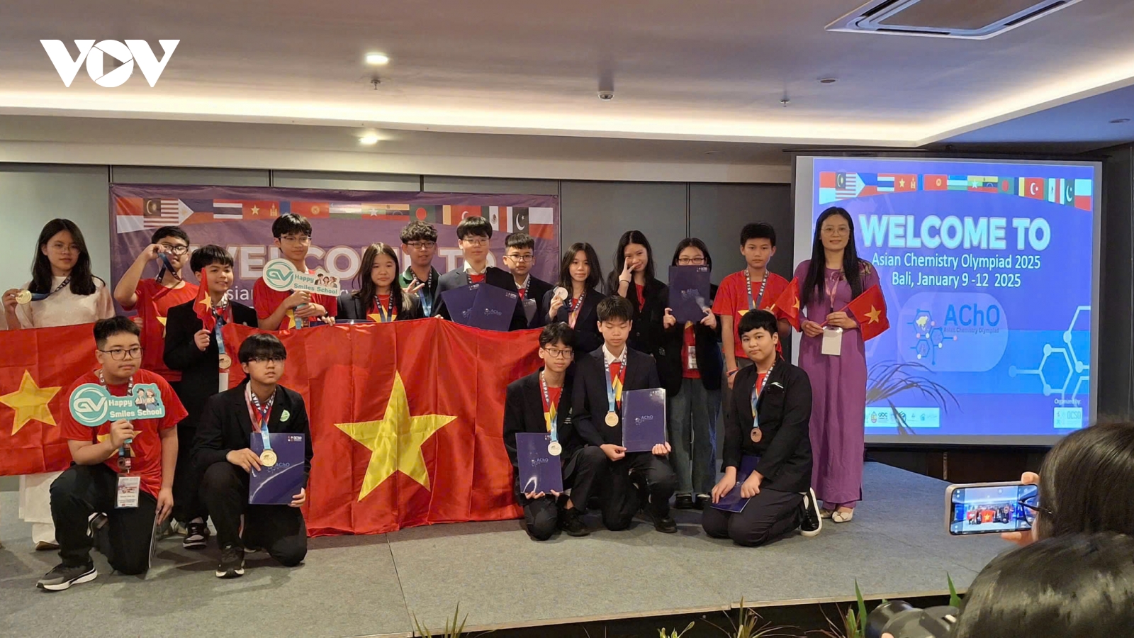 Học sinh Việt Nam giành 9 huy chương Vàng, Bạc tại Olympic Hóa học Châu Á