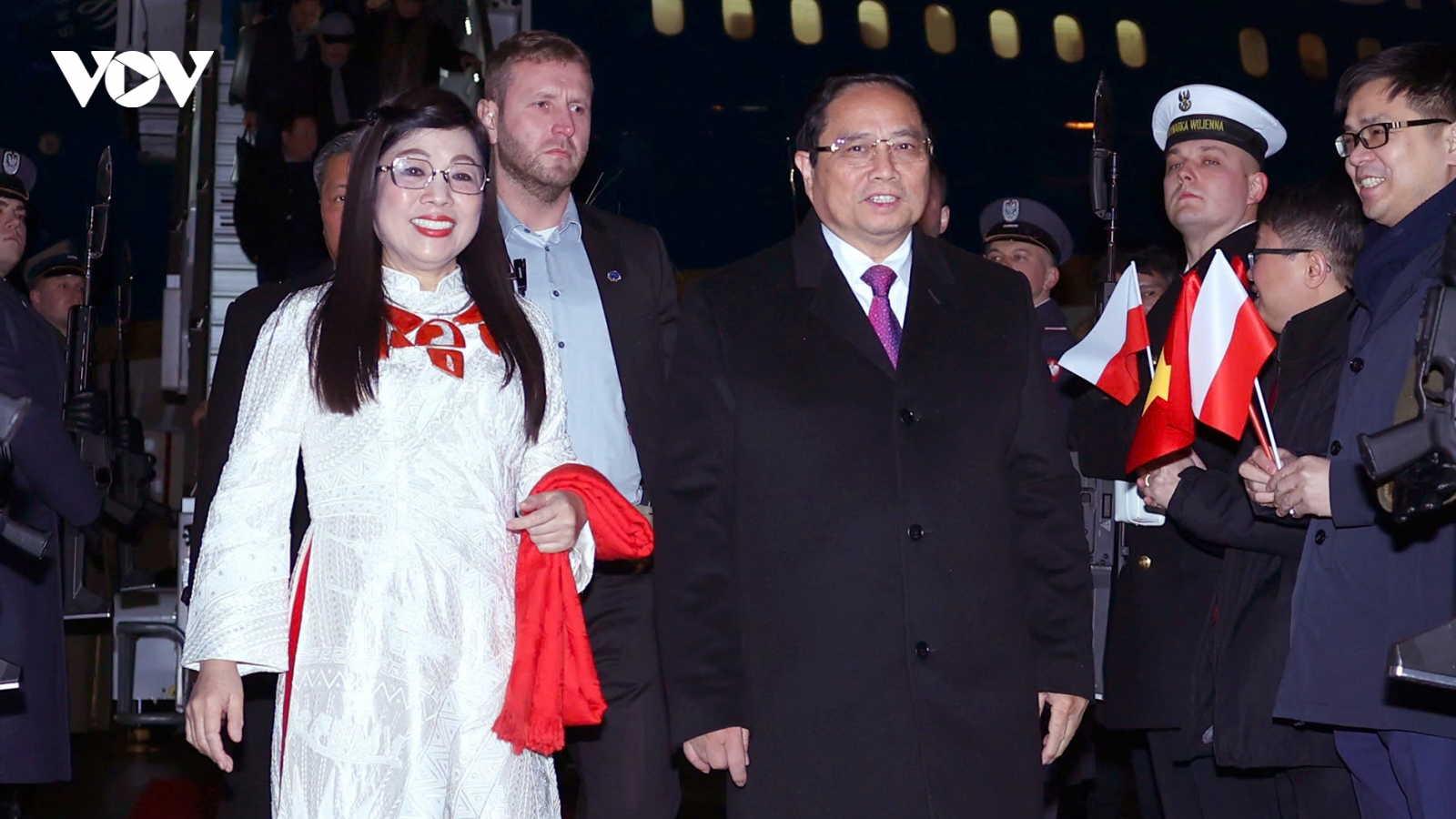 Thủ tướng Phạm Minh Chính và Phu nhân tới thủ đô Warsaw, bắt đầu thăm Ba Lan