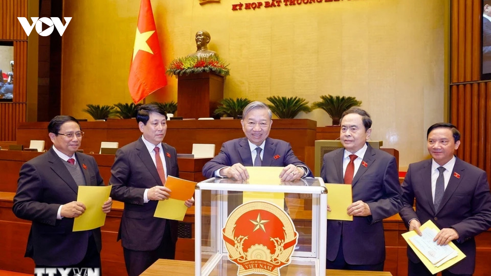 Quốc hội bầu Phó Chủ tịch Quốc hội, Ủy viên Ủy ban Thường vụ Quốc hội