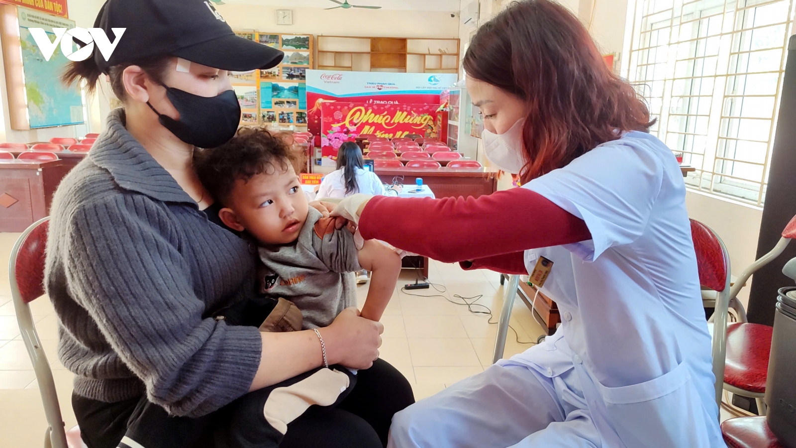 Hạ Long linh hoạt để xóa “vùng lõm” tiêm chủng