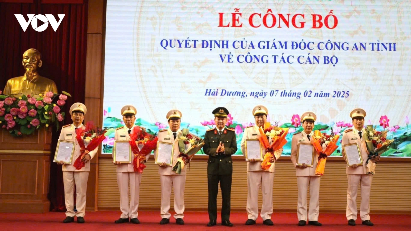 6 lãnh đạo cấp phòng Công an tỉnh Hải Dương nghỉ hưu trước tuổi