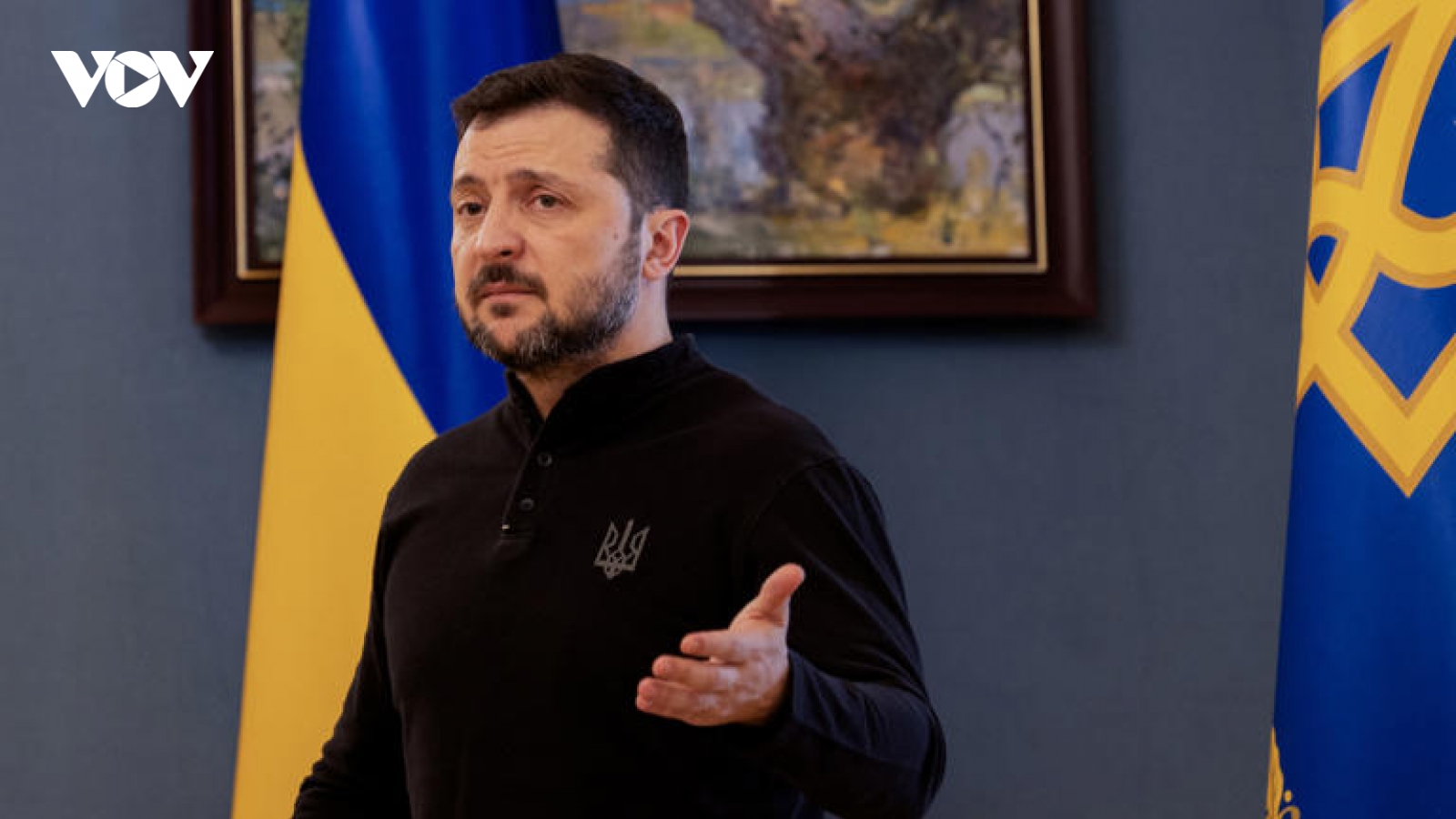 Ông Trump và Zelensky tranh cãi về số tiền 350 tỷ USD
