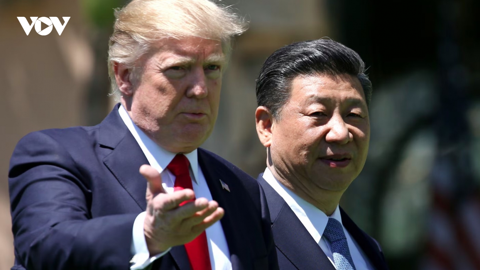 Đằng sau phát súng thuế quan đầu tiên của ông Trump và phản ứng của Trung Quốc