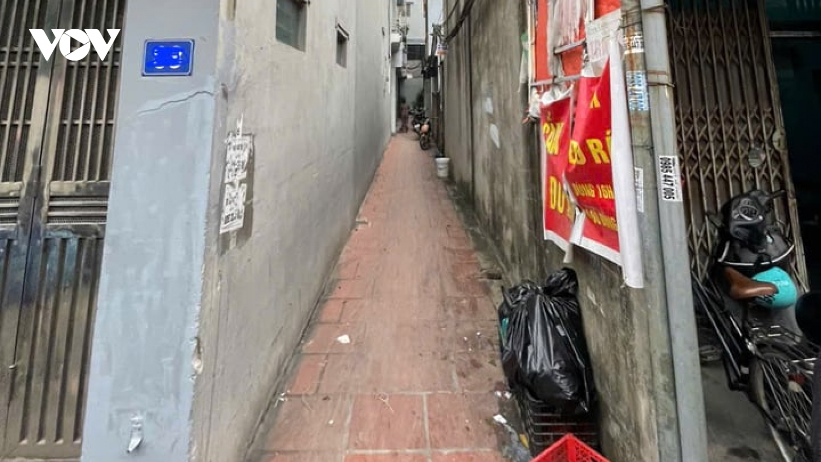 Vụ bé 5 tháng tuổi tử vong ở quận Long Biên: "Bảo mẫu" khai gấu bông đè lên cháu bé