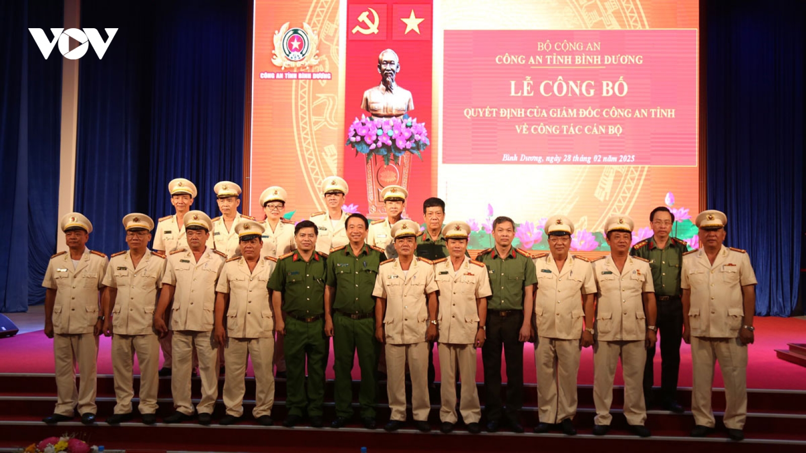 Bình Phước giải thể công an huyện, Bình Dương có 14 cán bộ nghỉ hưu trước tuổi