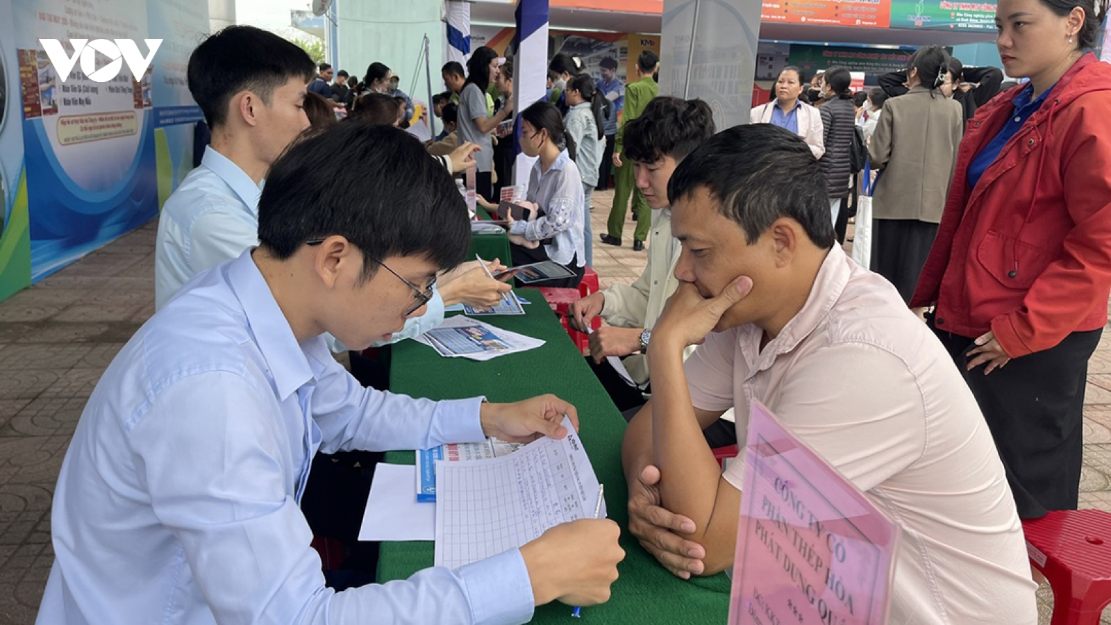 Nhiều doanh nghiệp ở Quảng Ngãi tuyển dụng hàng nghìn lao động