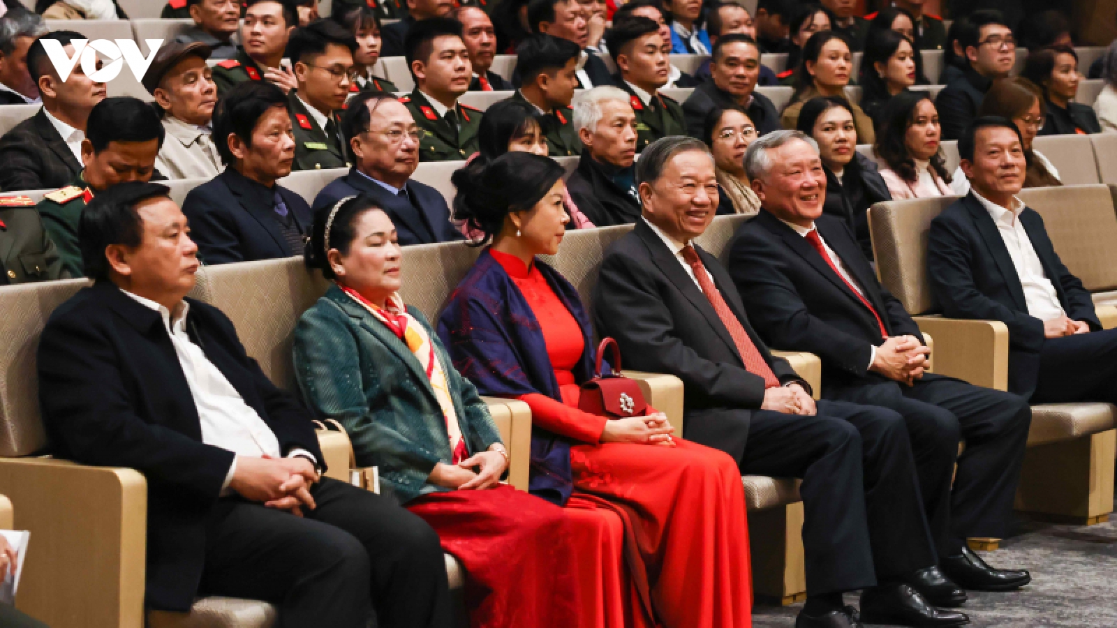 Tổng Bí thư Tô Lâm dự Chương trình nghệ thuật đặc biệt “95 năm thắp sáng niềm tin”