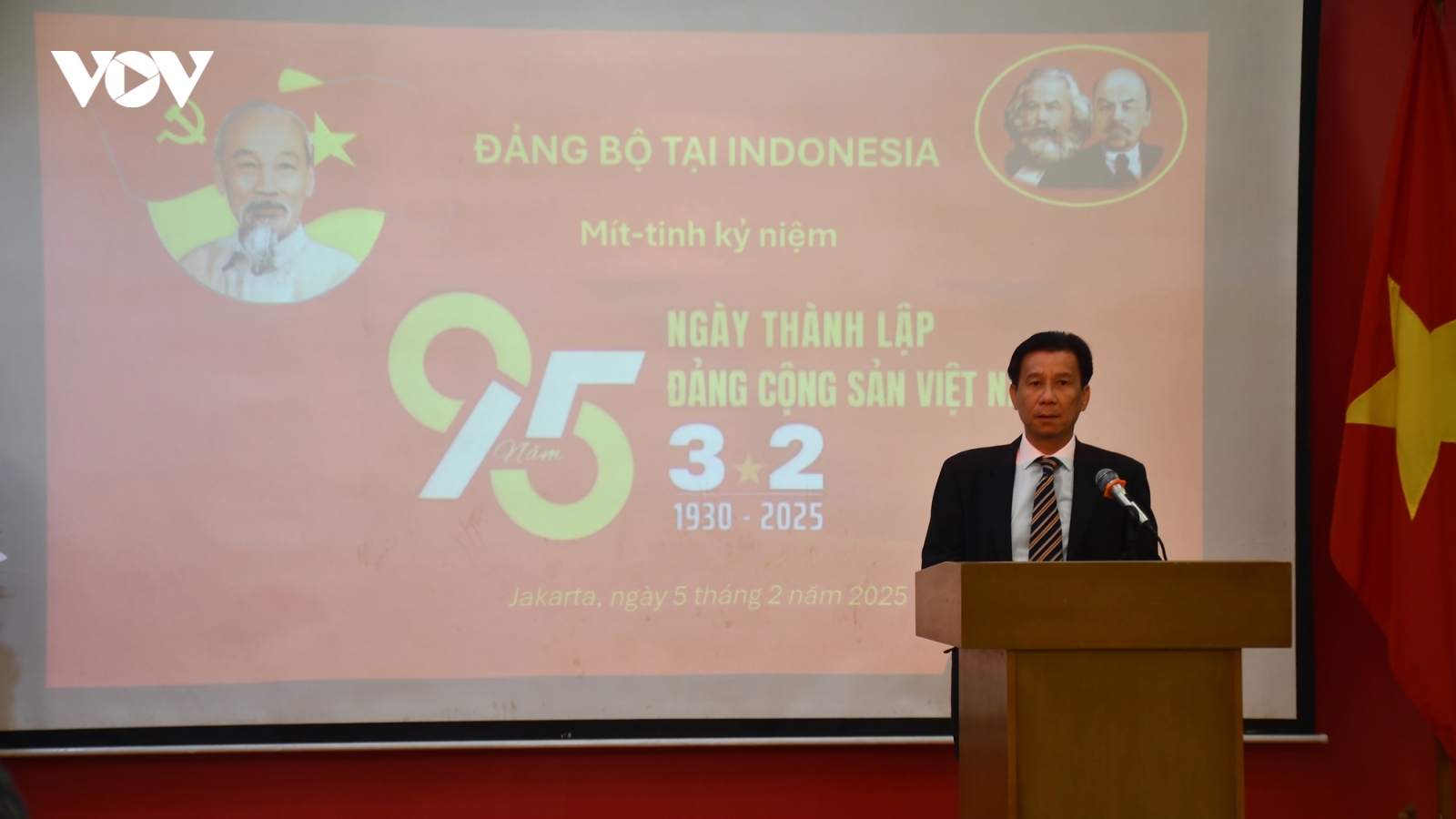 Trang trọng lễ kỷ niệm 95 năm Ngày thành lập Đảng tại Indonesia