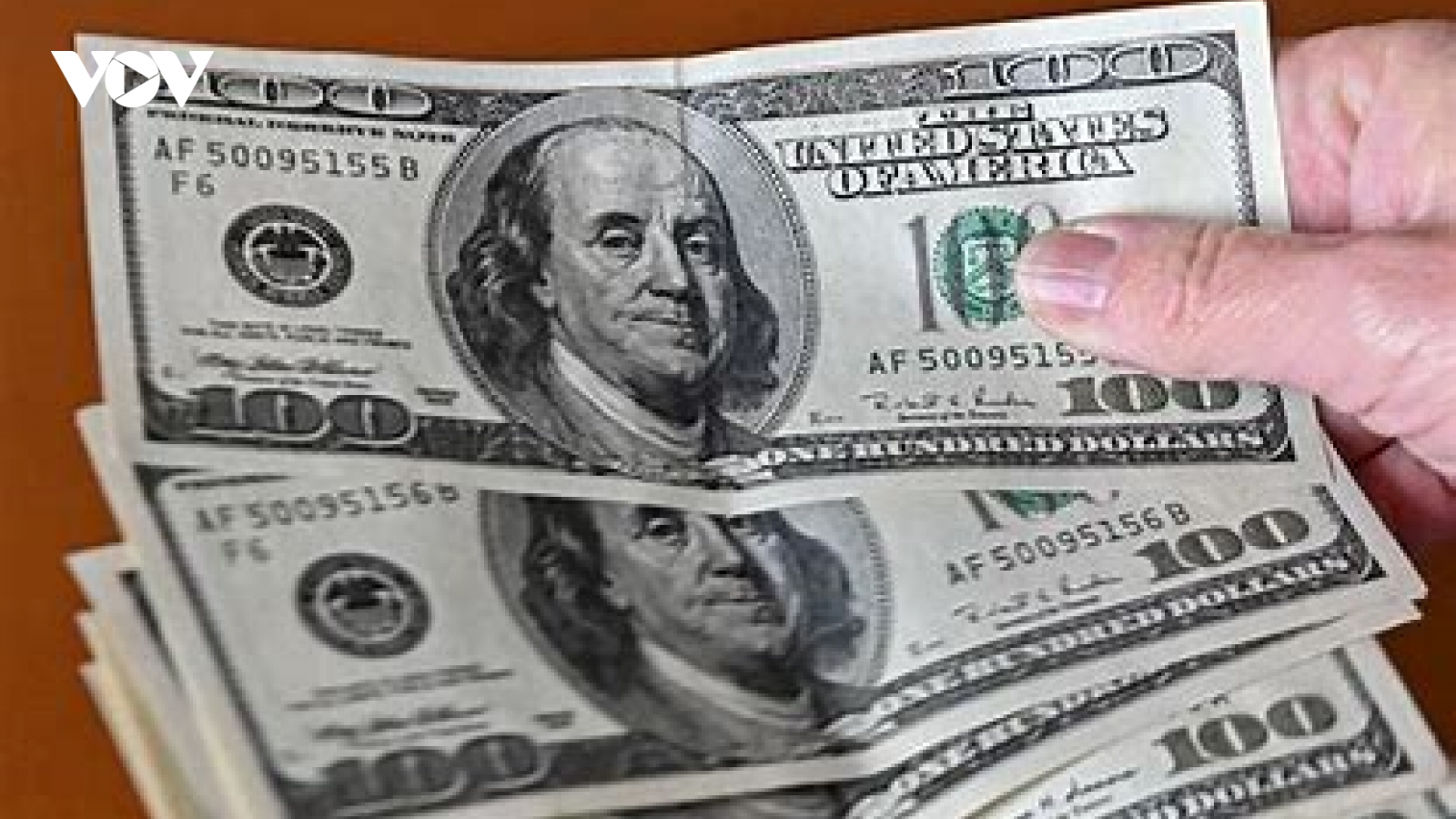 Tỷ giá USD hôm nay 28/2: Tỷ giá trung tâm tăng chạm mức 24.726 đồng/USD