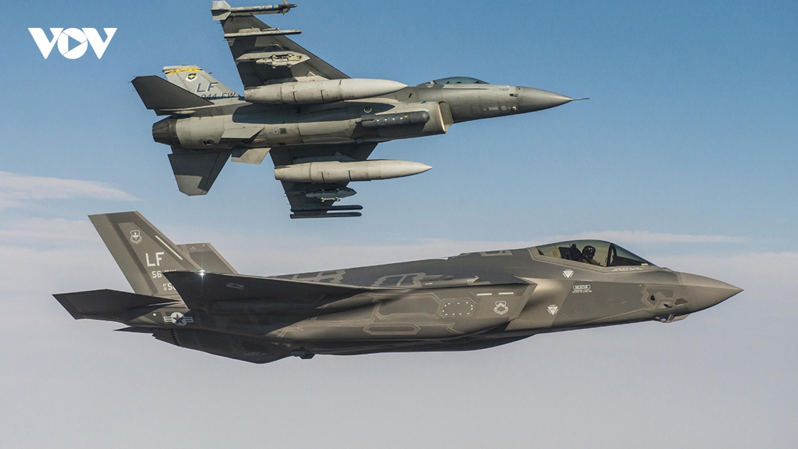 Phi công Mỹ kể về trải nghiệm khi chuyển từ F-16 sang tiêm kích F-35