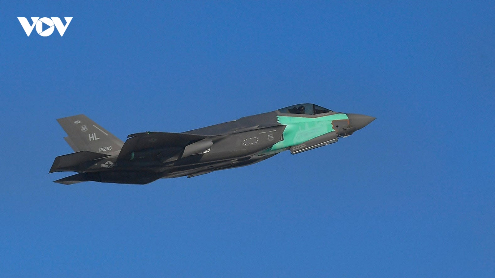 Độc lạ chiếc tiêm kích F-35 của Mỹ được ghép từ hai máy bay hỏng