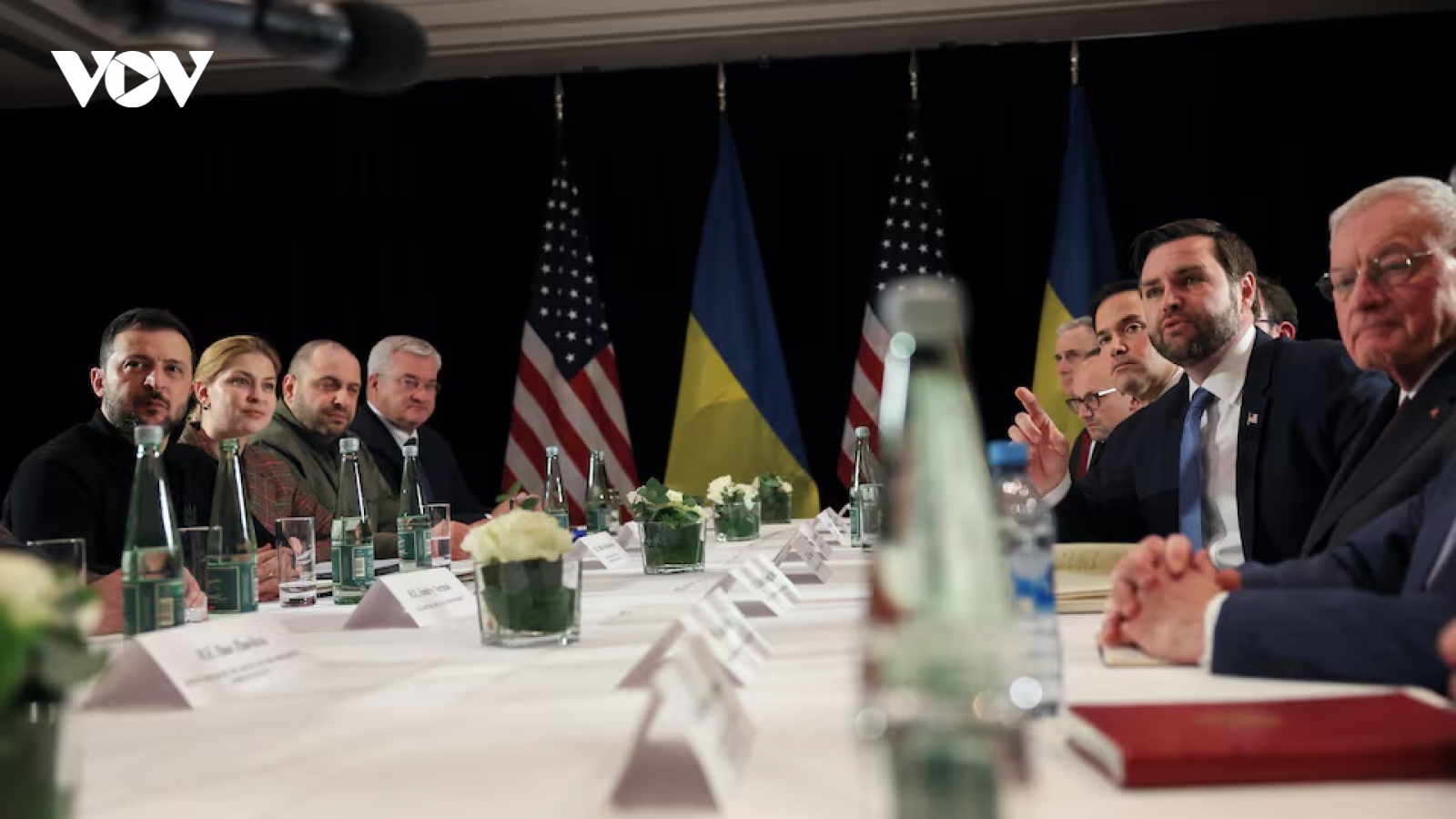 Mỹ gạt châu Âu ra khỏi đàm phán hòa bình Ukraine