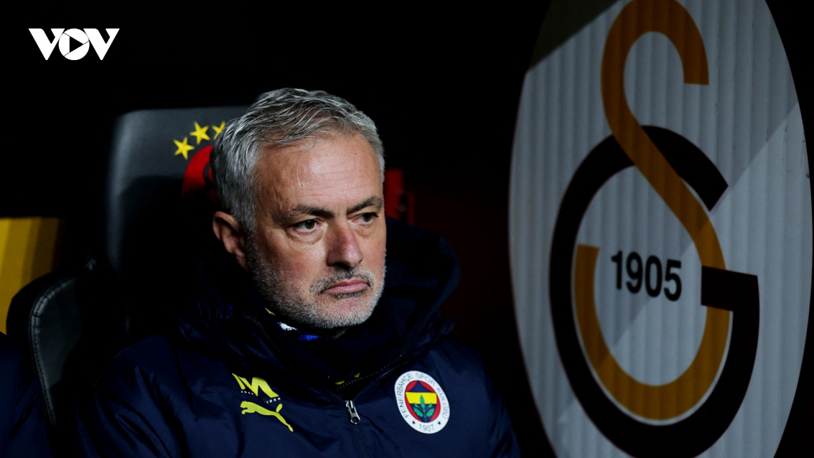 Jose Mourinho bị phạt vì phát ngôn phân biệt chủng tộc