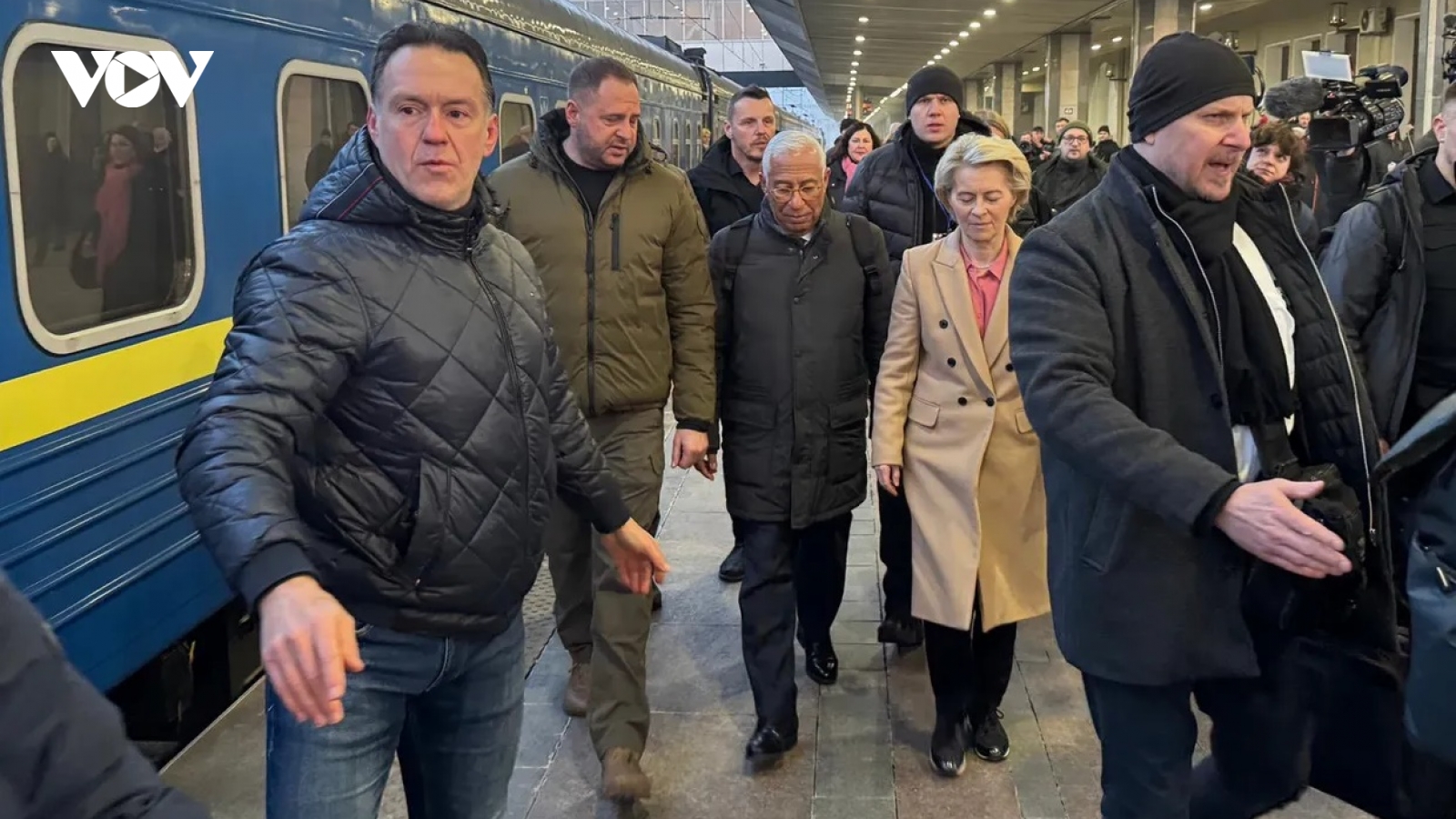 Hàng loạt lãnh đạo EU tới Kiev khi xung đột Nga - Ukraine tròn 3 năm
