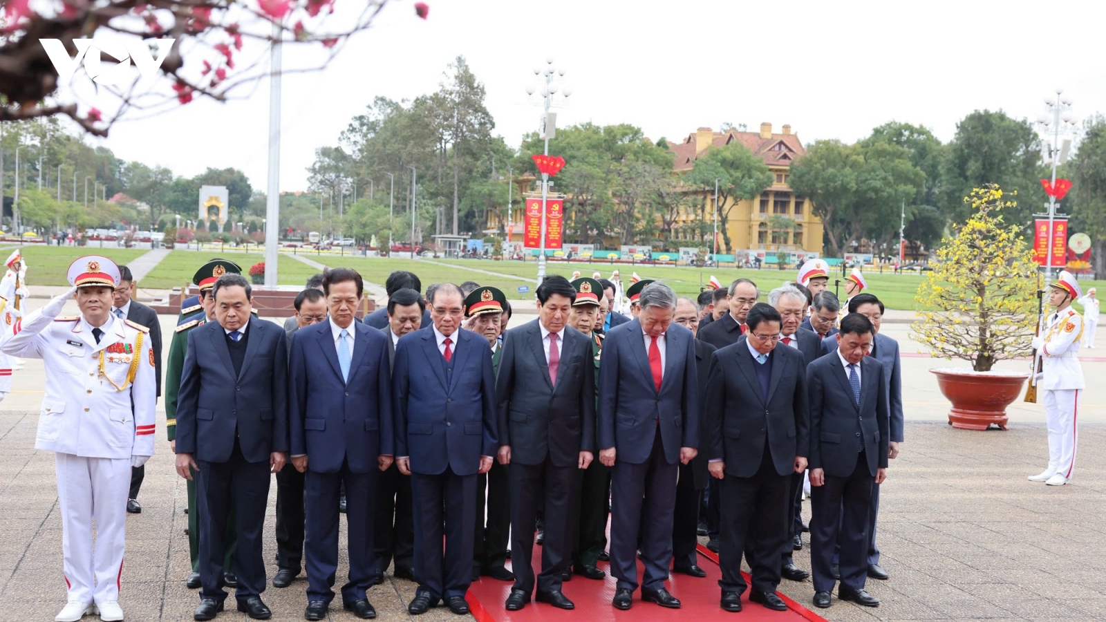 Lãnh đạo Đảng, Nhà nước vào Lăng viếng Chủ tịch Hồ Chí Minh