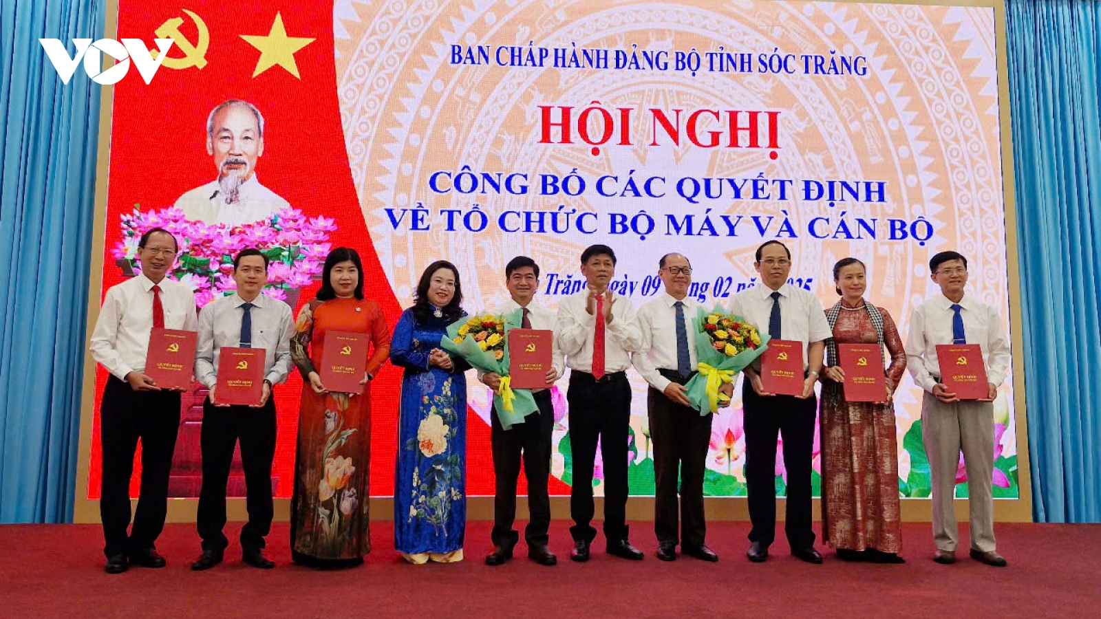Sóc Trăng công bố các quyết định về tổ chức bộ máy và cán bộ