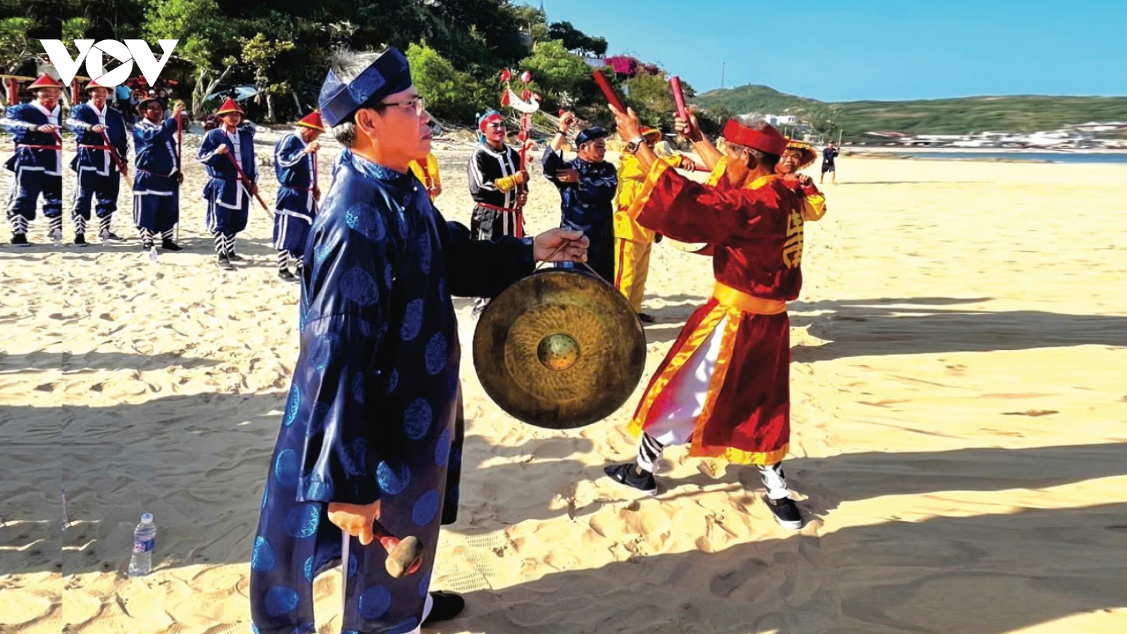 Lễ hội cầu ngư vạn đầm Xương Lý nhận bằng di sản văn hóa quốc gia