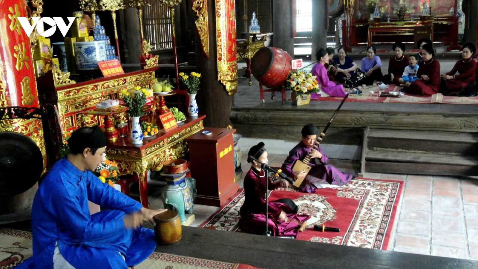 Rộn ràng canh hát ngày Xuân