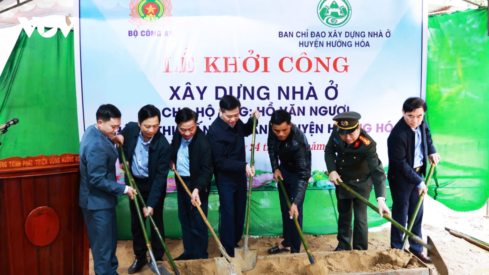 Bộ Công an hỗ trợ Quảng Trị xây dựng 1.143 căn nhà ở cho hộ nghèo