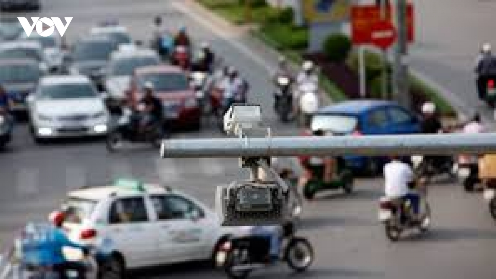 Xử lý thế nào với tài xế thuê xe tự lái khi bị phạt nguội?