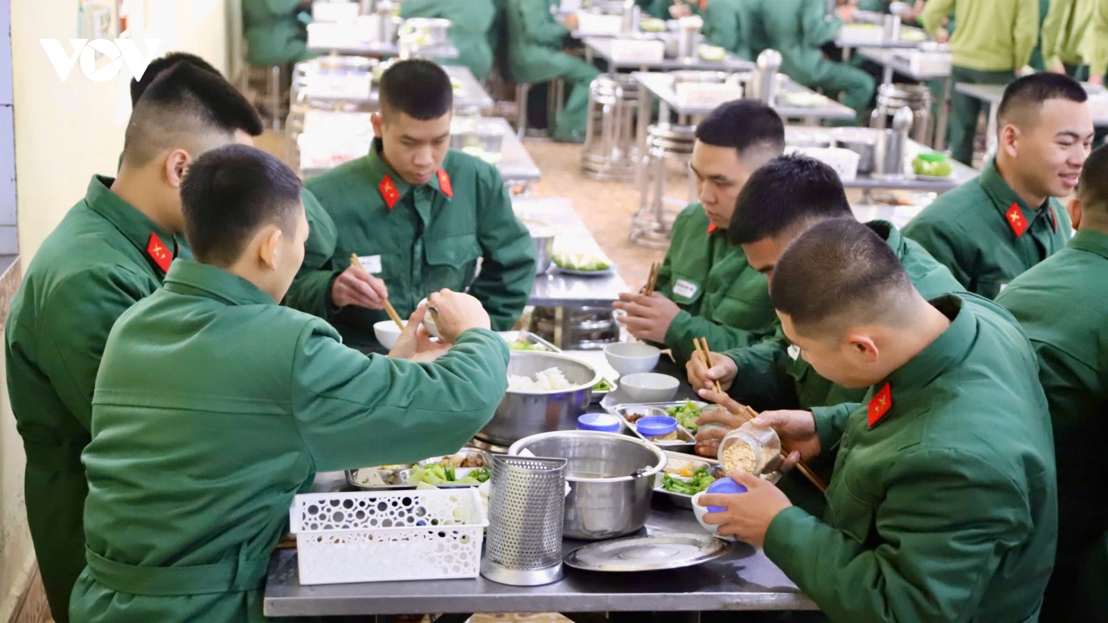 Những ngày đầu bỡ ngỡ của tân binh trong quân ngũ