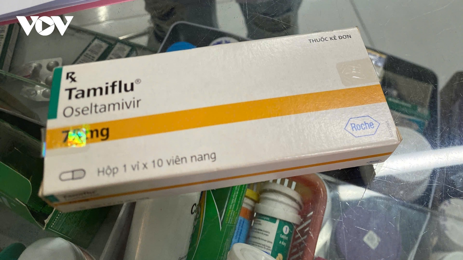 Cúm A diễn biến phức tạp, giá thuốc Tamiflu bắt đầu “nhảy múa”