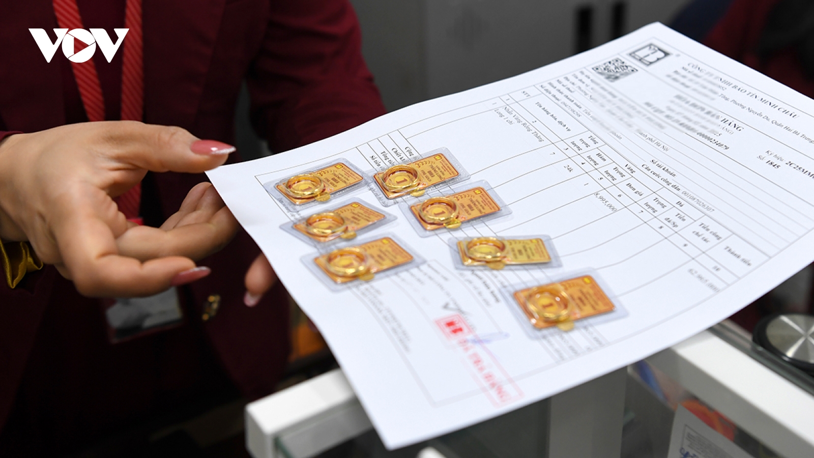 Giá vàng hôm nay 7/3: Vàng SJC ổn định ở mức 92,7 triệu đồng/lượng