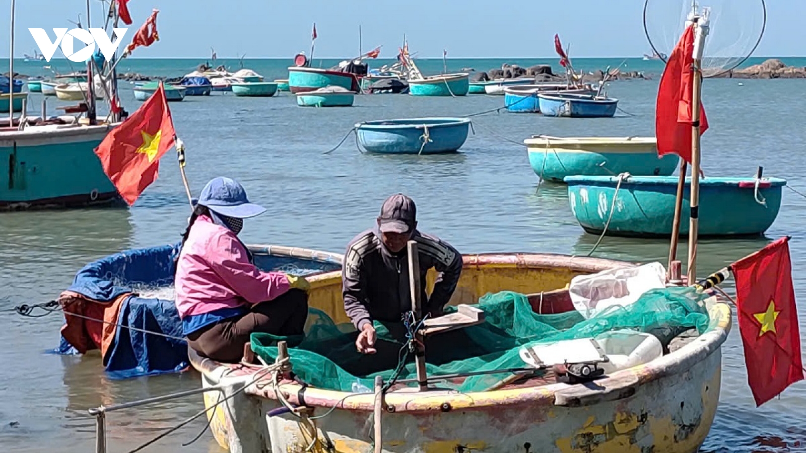 Ngư dân Bình Thuận ra khơi đón lộc biển đầu năm