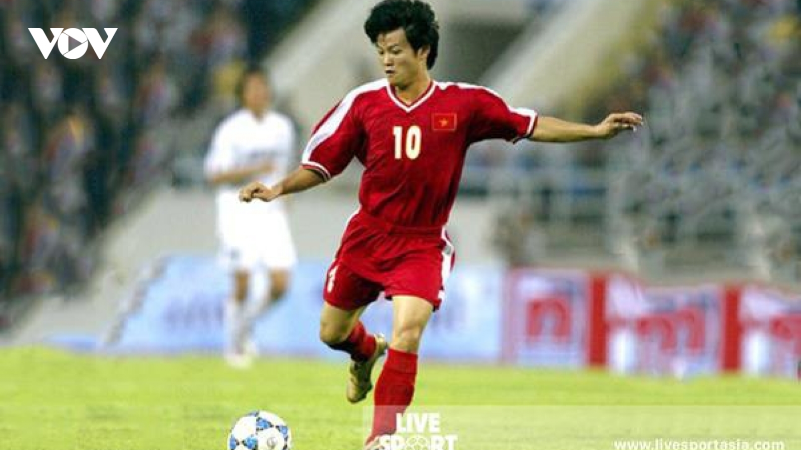 Văn Quyến bị kỷ luật
