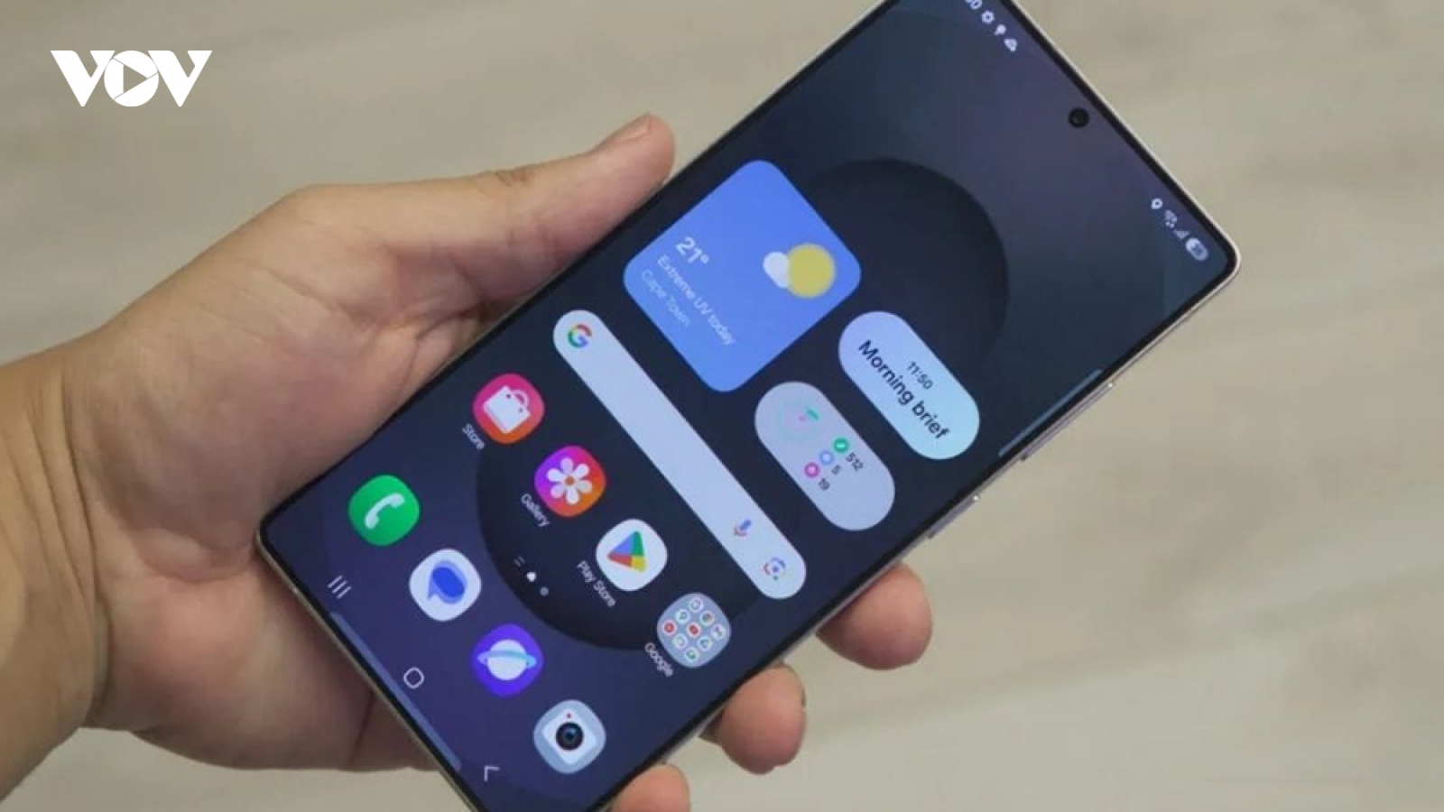 Samsung muốn bù đắp người hâm mộ đang chờ đợi One UI 7