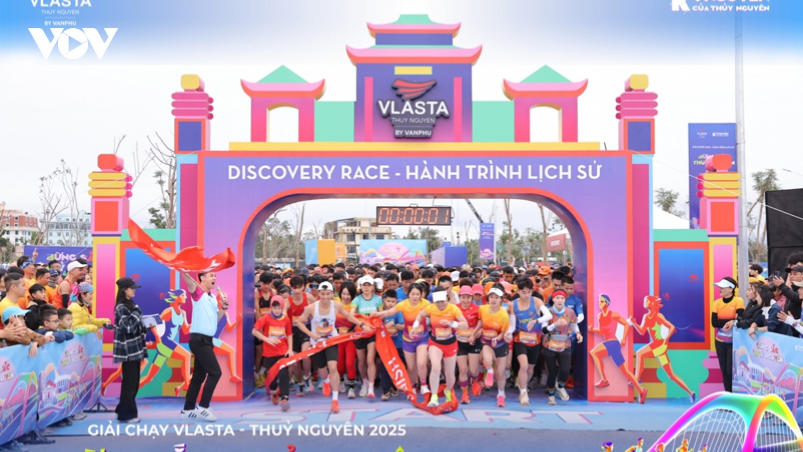 Gần 2.000 người tham gia giải chạy "Bừng sắc Thủy Nguyên"
