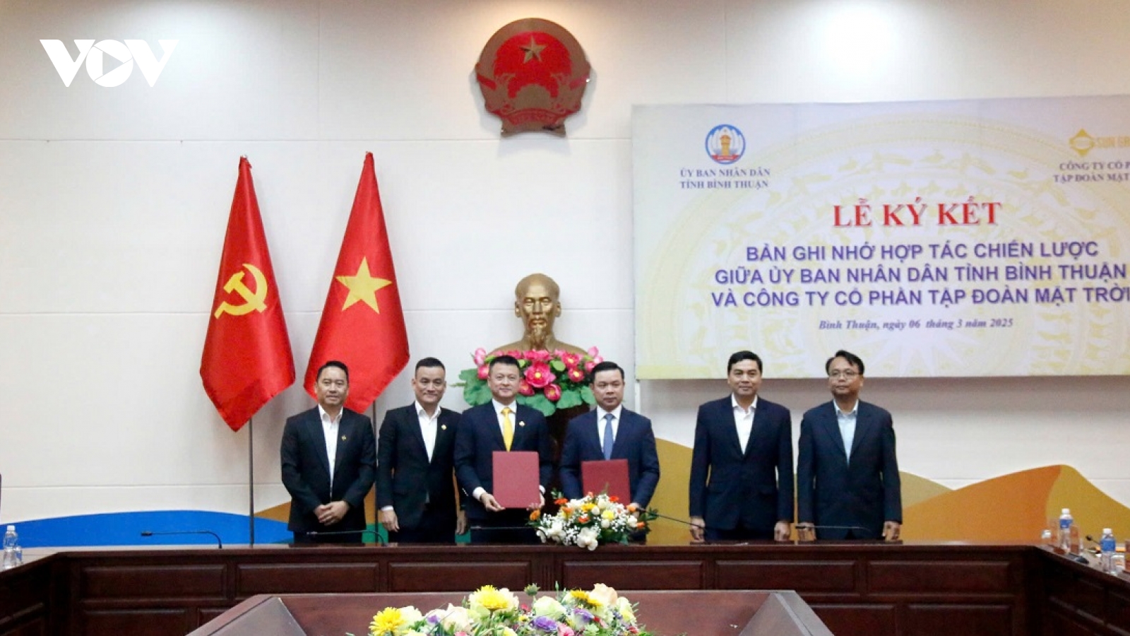 Góp phần để Bình Thuận thành một tỉnh trọng điểm về du lịch và dịch vụ