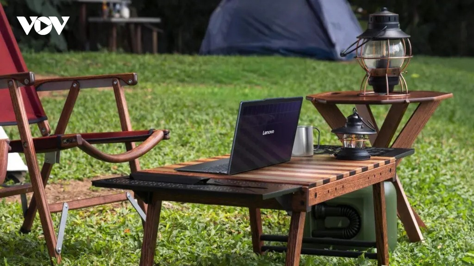 Lenovo khoe hai ý tưởng tại MWC 2025 mở đường cho tương lai của laptop